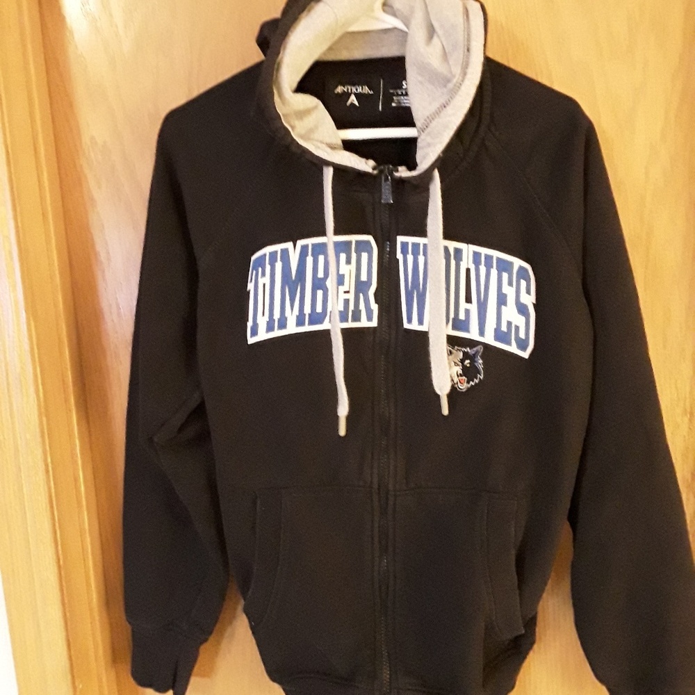 MN Timberwolves Zipper Hoodie size small
